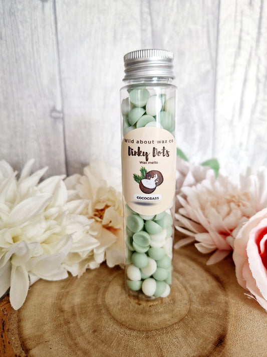 Cocograss- Dinky Dots